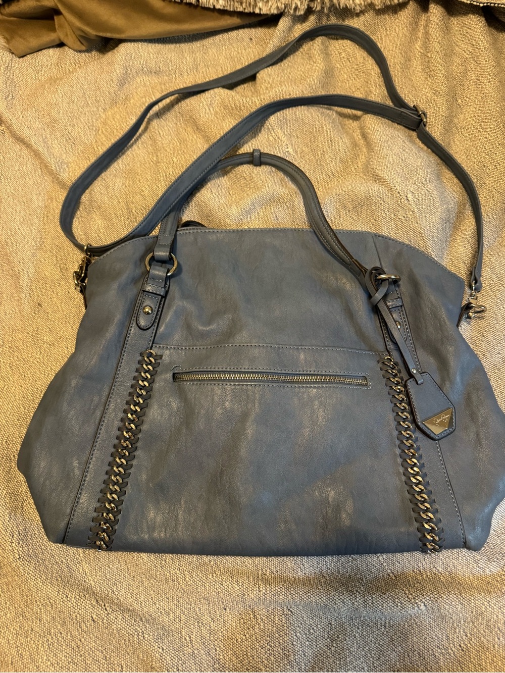 Jessica Simpson Weekender Bag - Picture 3 of 5